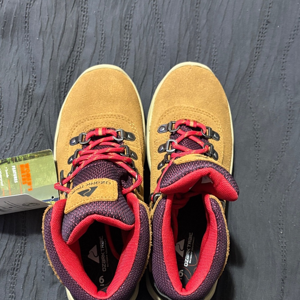 Ozark Trail Women's Stoneclad Hiker Boots Size 6 New with Box